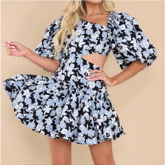 Sofie the Label Dresses & Skirts - Sofie the Label Floral Cutout Side Puff Sleeve Mini Dress Black Size S